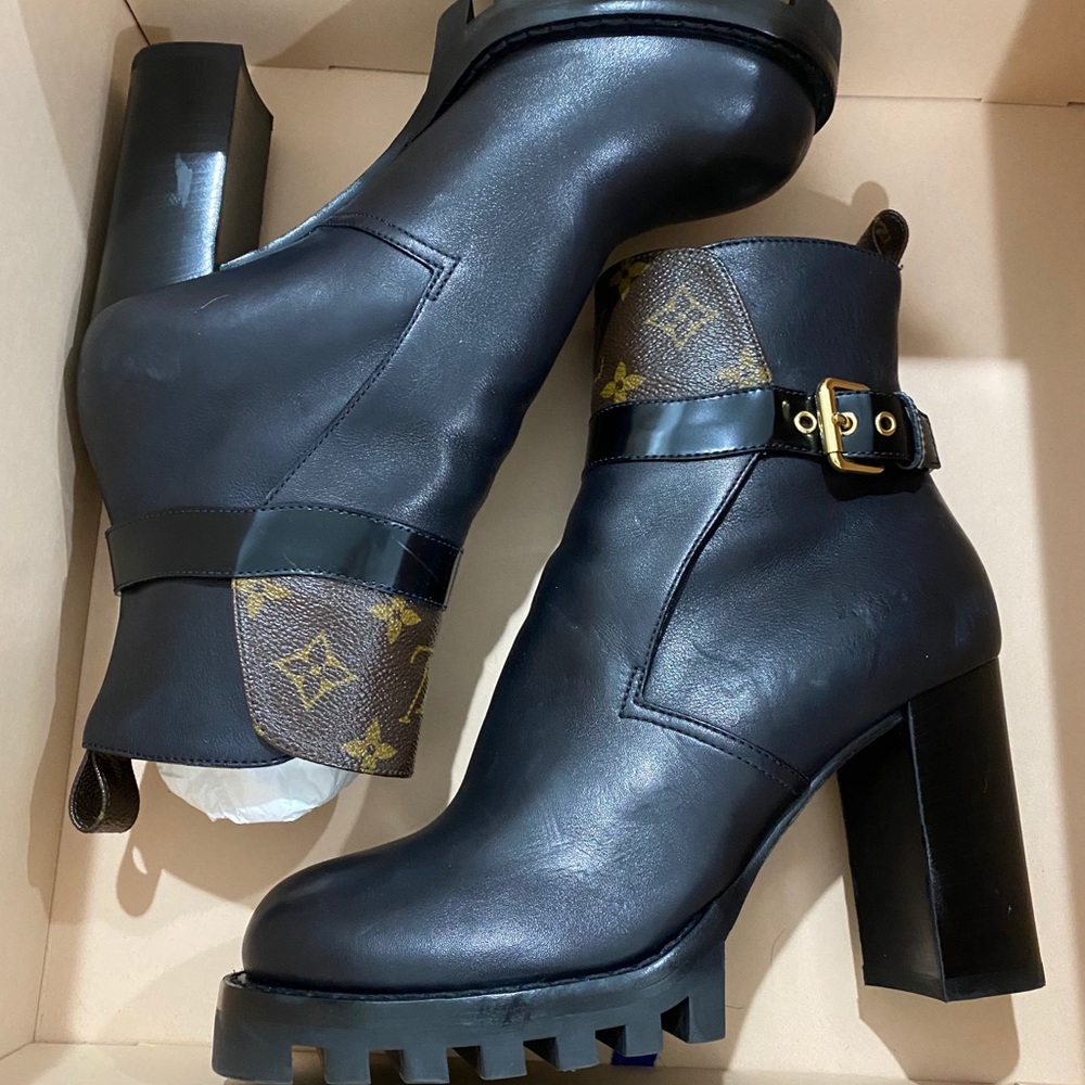 COPY - Louis Vuitton Star Trail Ankle Boots